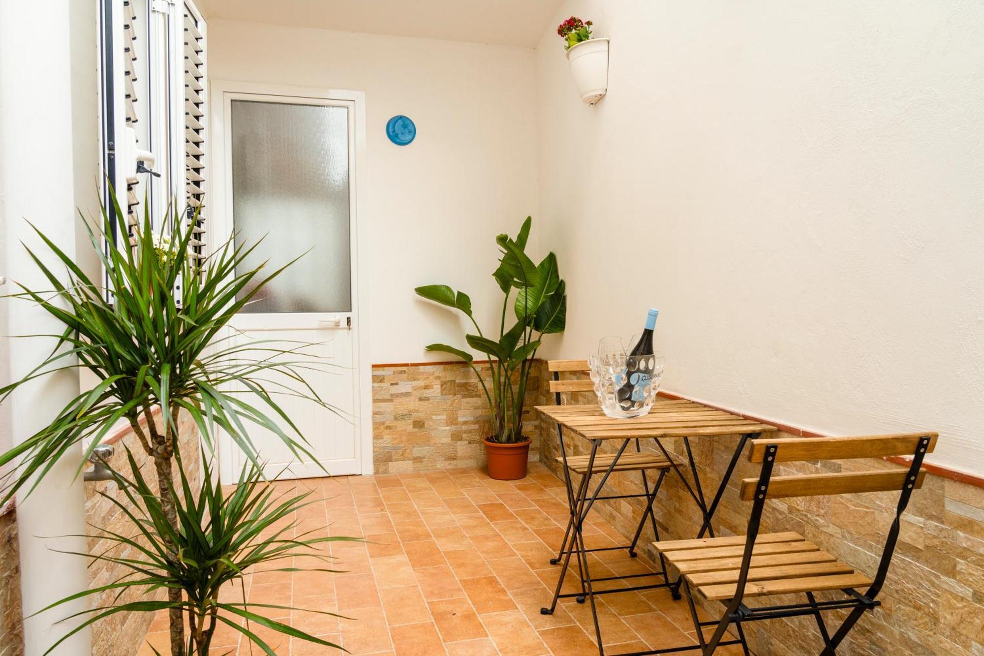 Casa Relax Mondello Lägenhet Exteriör bild